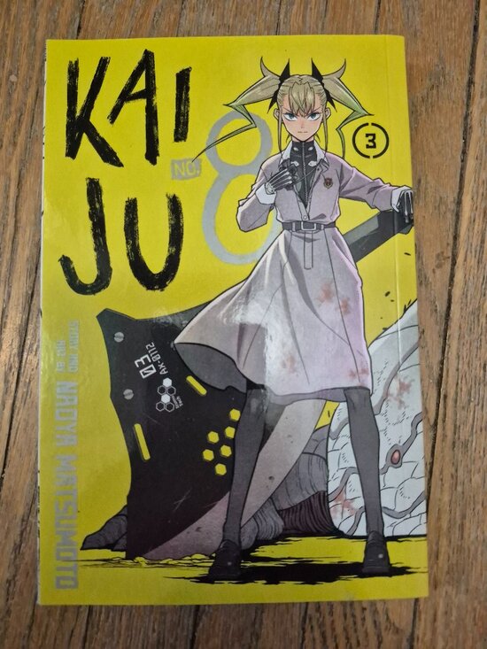 Viz Media Other - Kaiju No. 8 - Volume 3